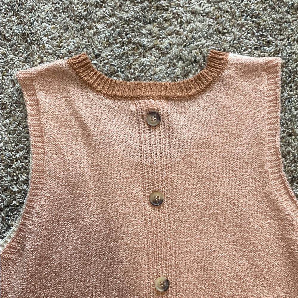 Blu Pepper Cream and Brown Sweater tank - Picture 4 of 4